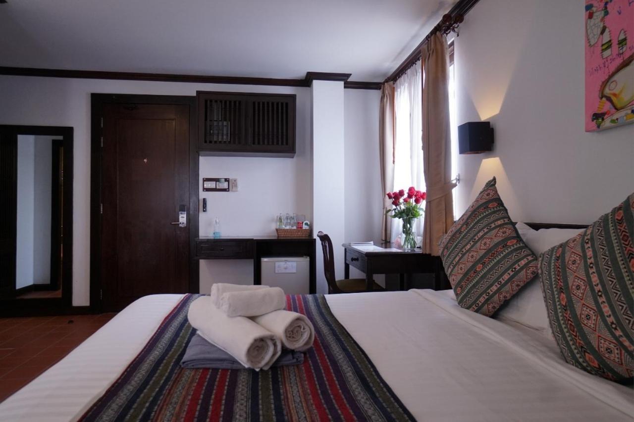 Baan Huenphen Hotel Chiang Mai Kamer foto