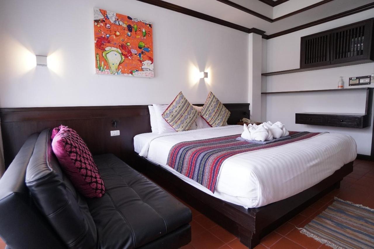Baan Huenphen Hotel Chiang Mai Kamer foto