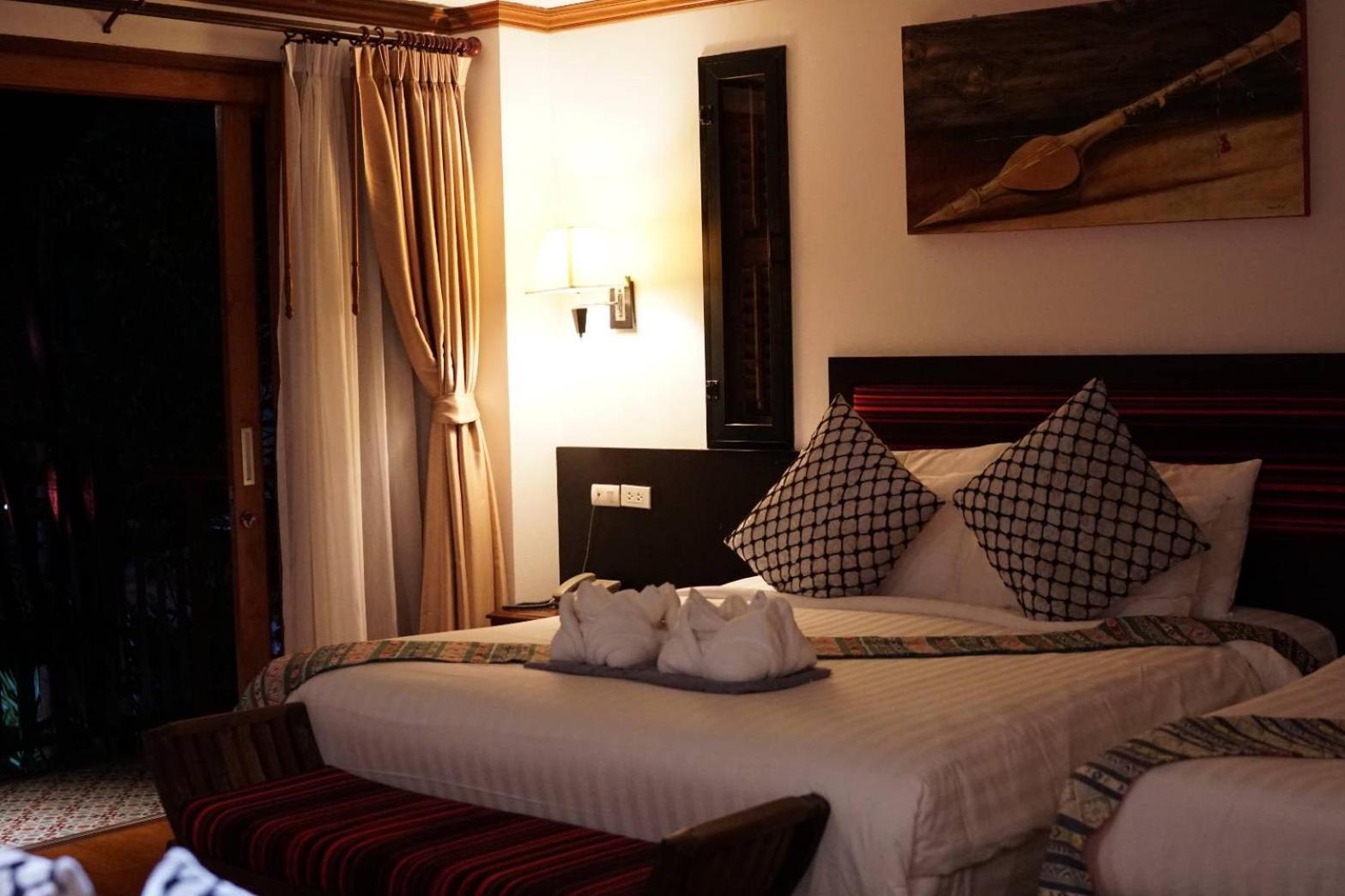 Baan Huenphen Hotel Chiang Mai Kamer foto