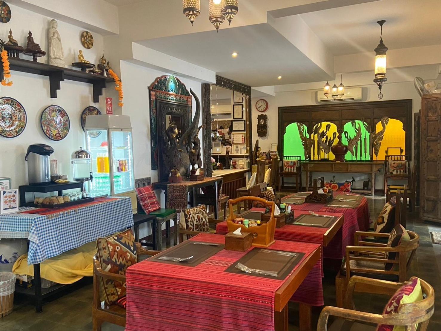 Baan Huenphen Hotel Chiang Mai Buitenkant foto