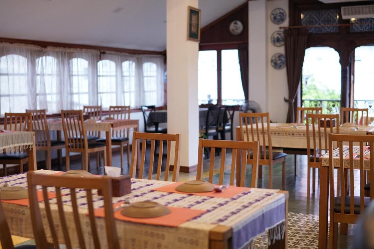 Baan Huenphen Hotel Chiang Mai Buitenkant foto